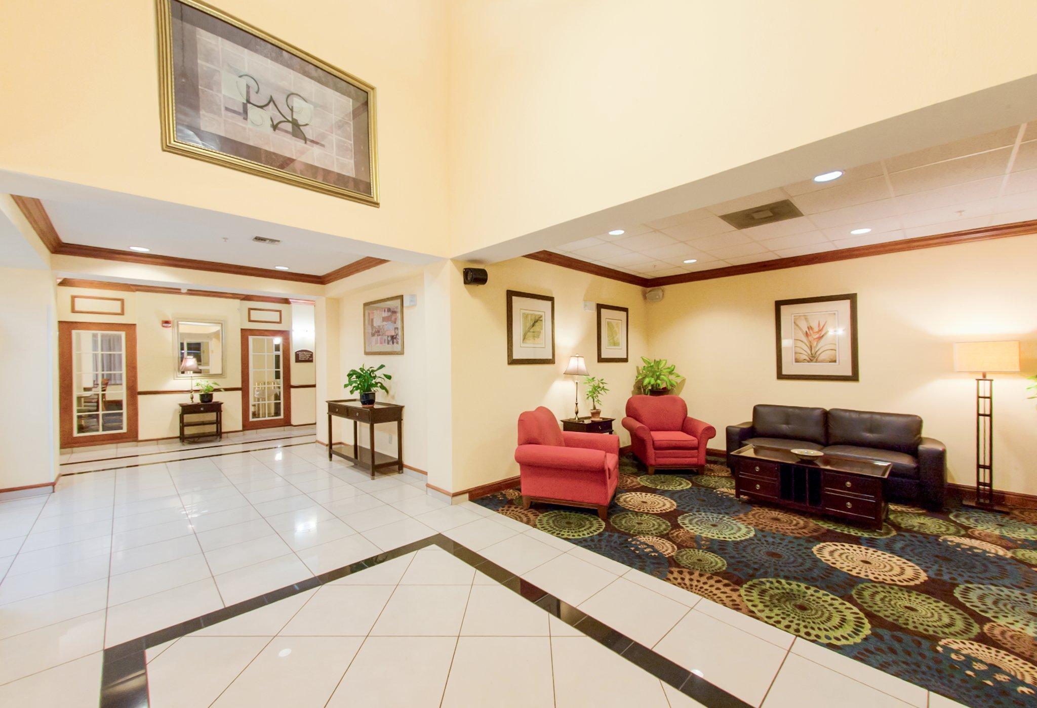 Holiday Inn Express Hotel & Suites Tampa-Fairgrounds-Casino By Ihg Bagian luar foto
