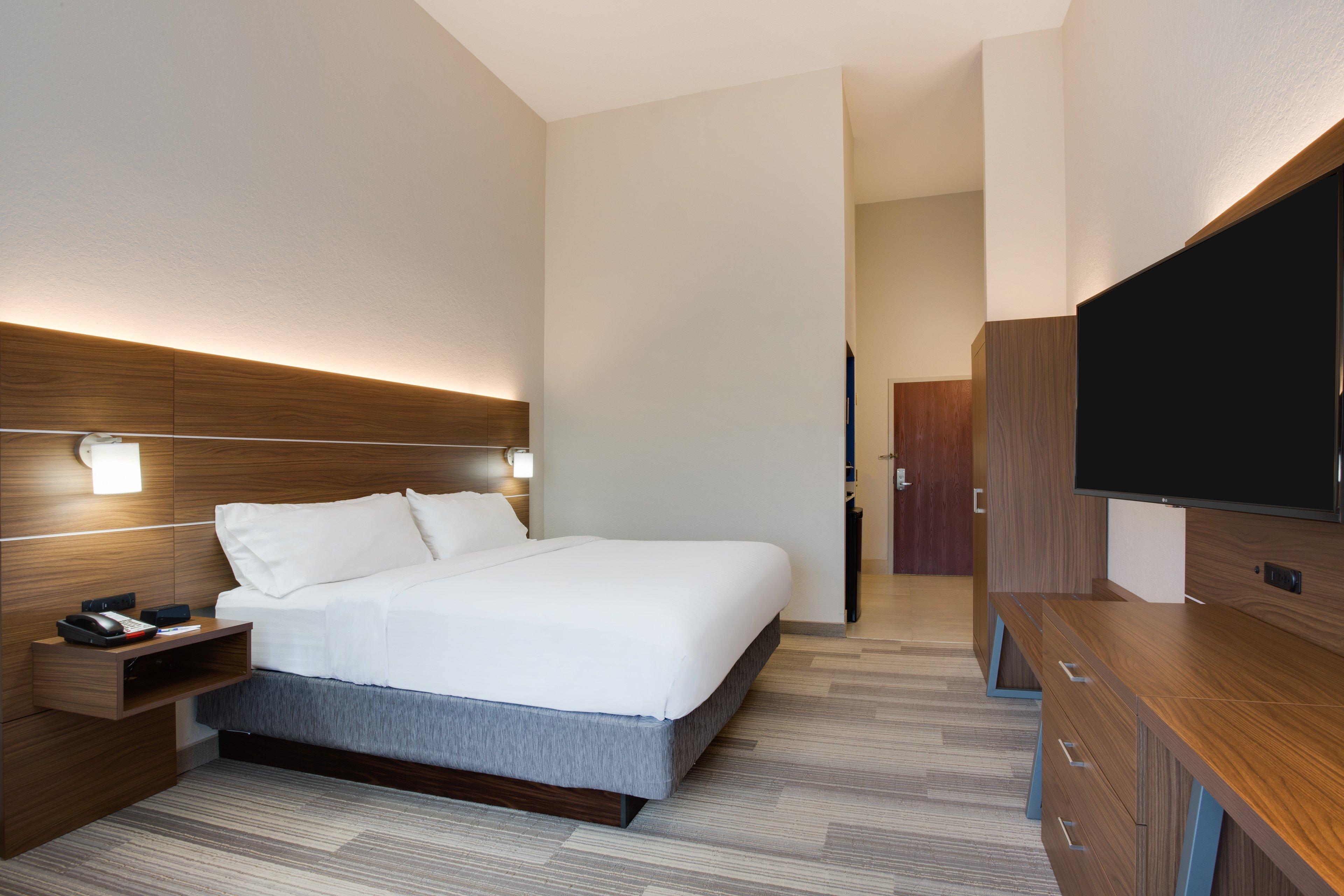 Holiday Inn Express Hotel & Suites Tampa-Fairgrounds-Casino By Ihg Bagian luar foto