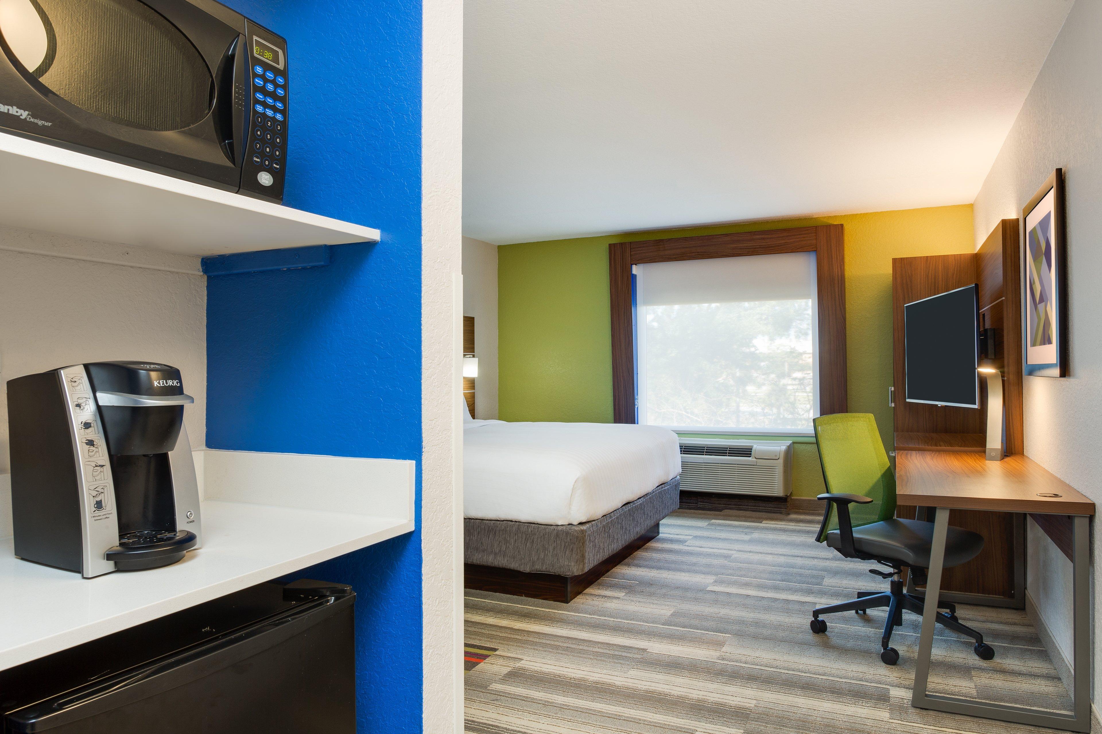 Holiday Inn Express Hotel & Suites Tampa-Fairgrounds-Casino By Ihg Bagian luar foto