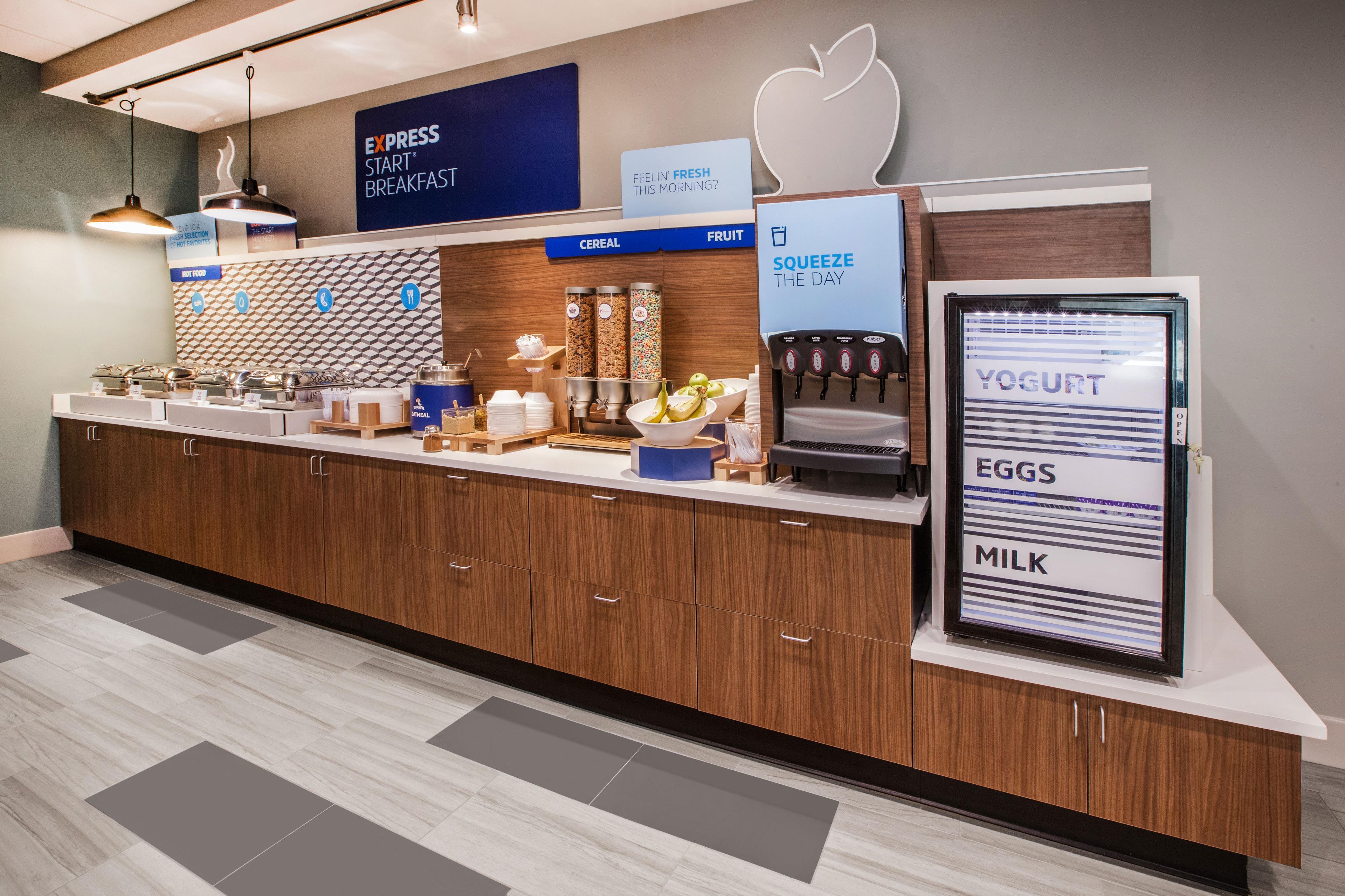 Holiday Inn Express Hotel & Suites Tampa-Fairgrounds-Casino By Ihg Bagian luar foto